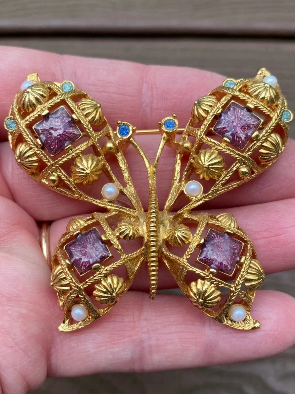 AVON Vintage Gold-tone Enamel, Faux Pearl & Crystal Rhinestone Butterfly Brooch